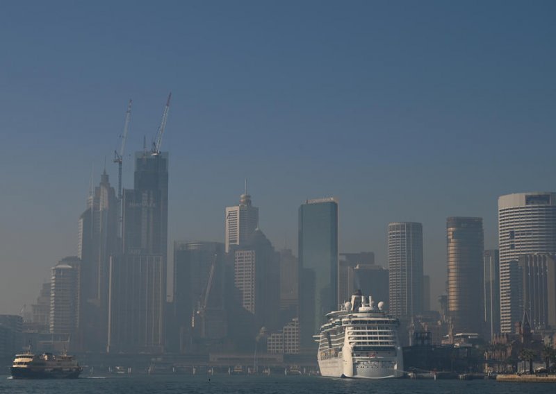 Gust dim obavija Sydney, izdano upozorenje o velikoj opasnosti
