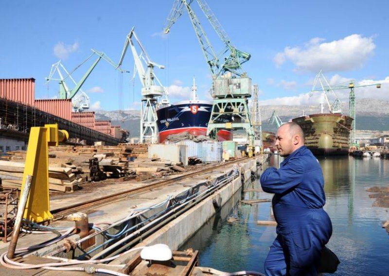 'Vlada želi 3. maj i Brodotrogir ponuditi u paketu domaćim investitorima'