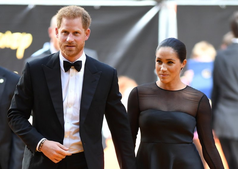 Meghan Markle i princ Harry u napetim odnosima s kraljevskom obitelji