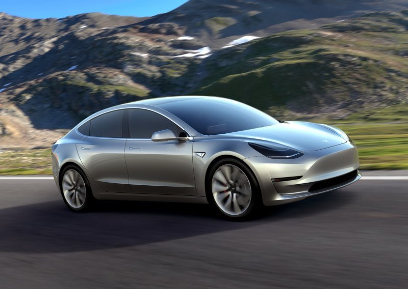 Tesla 3 je za auto industriju ono što je iPhone bio za telefone