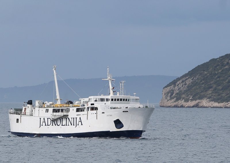 'Lastovo' moćno zatrubilo u sjećanje na malog nebeskog mornara