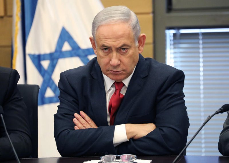 Izraelski premijer Netanyahu optužen za korupciju, primao skupe cigare i šampanjce od tajkuna