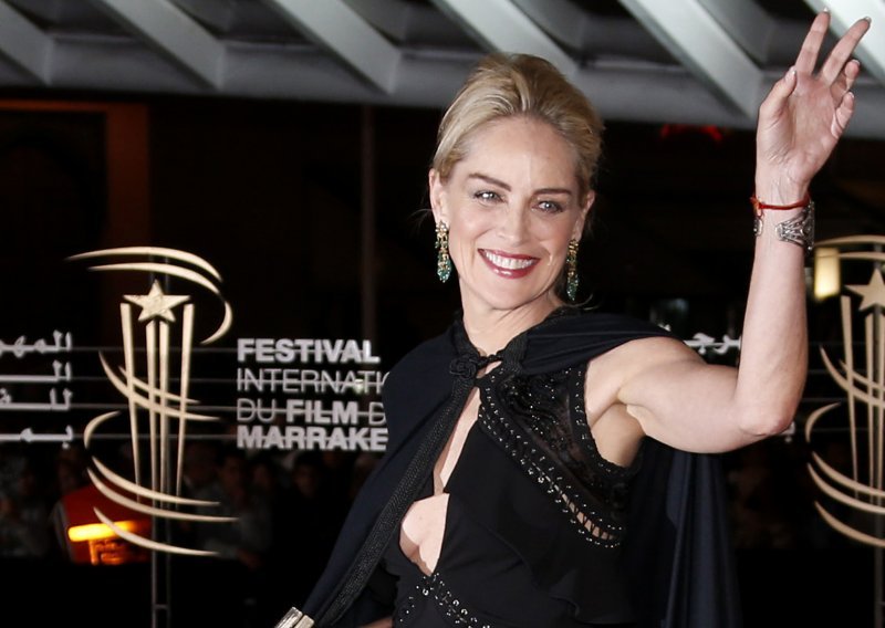 Ni krivi ni dužni u porno filmu, akciji Hajduka ili za saborskom govornicom? Moguće, moguće, pa pogledajte Sharon Stone