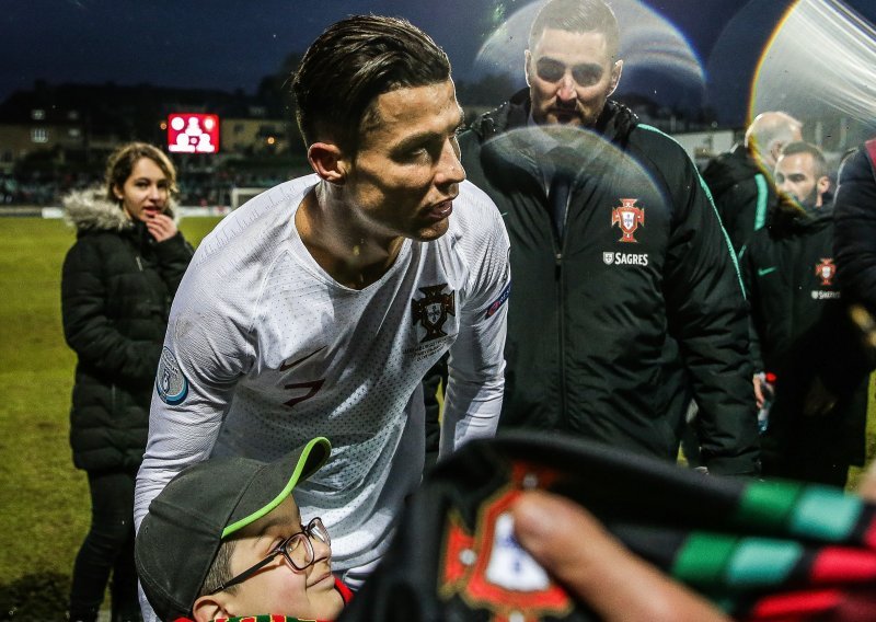 Cristiano Ronaldo napušta Juventus? Dobit će ogromnu godišnju plaću, zarađivat će puno više nego u Italiji