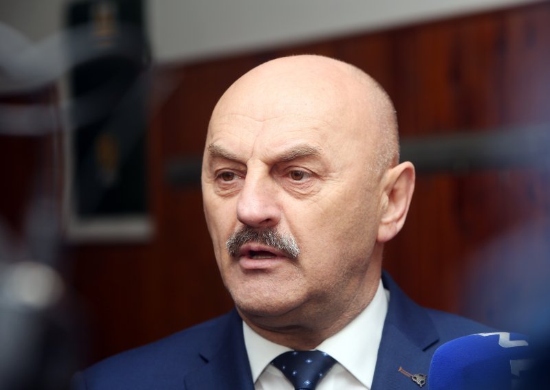 HDZ i HSP se u Gospiću posvađali oko 'birtijaša', gradonačelnik prijeti izborima