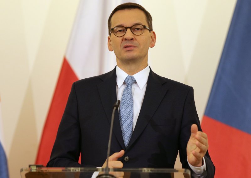 Poljski premijer u Varšavi želi izgraditi slavoluk pobjede