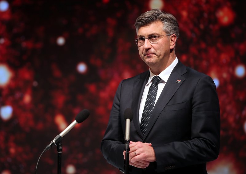 Plenković otvorio Centar za dijeljenje usluga APIS IT-ja