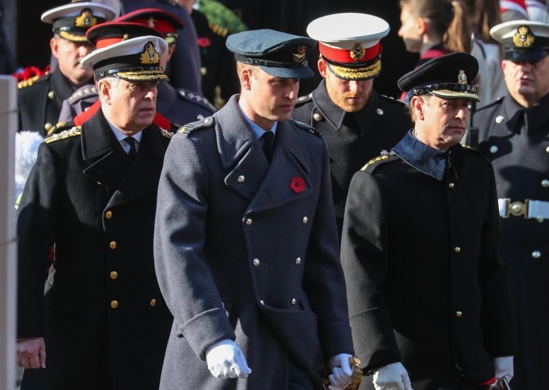 Princ William odigrao važnu ulogu u skandalu koji potresa kraljevsku obitelj: U suradnji s ocem, zapečatio sudbinu strica Andrewa