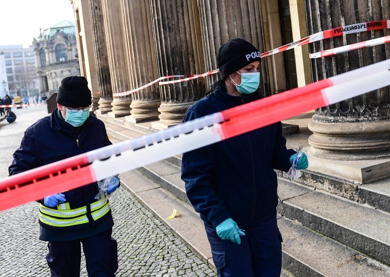 Upali u Kraljevsku palaču u Dresdenu; nestale tri neprocjenjive zbirke dijamanata