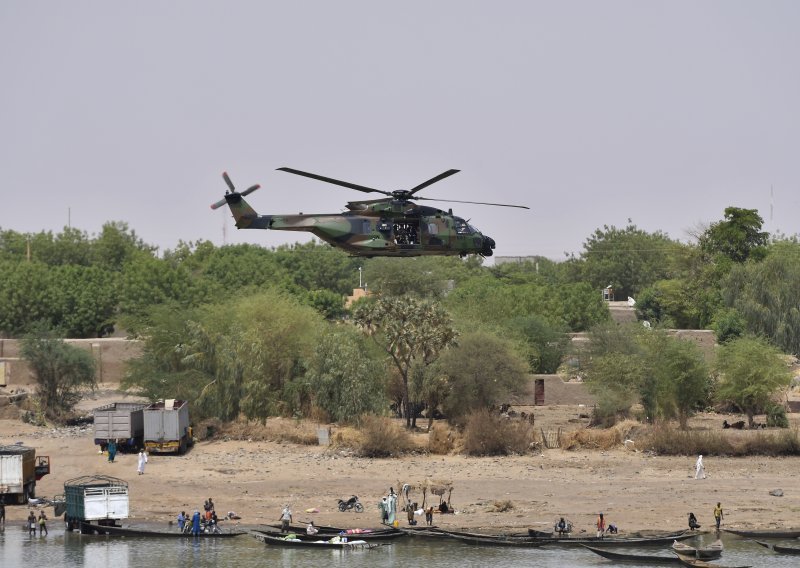 Mali i Burkina Faso solidarni s Francuskom nakon smrti 13 francuskih vojnika