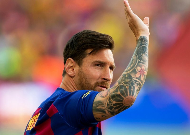 Lionel Messi bivšem suigraču otkrio da napušta Barcelonu, a već je imenovao i svojeg nasljednika