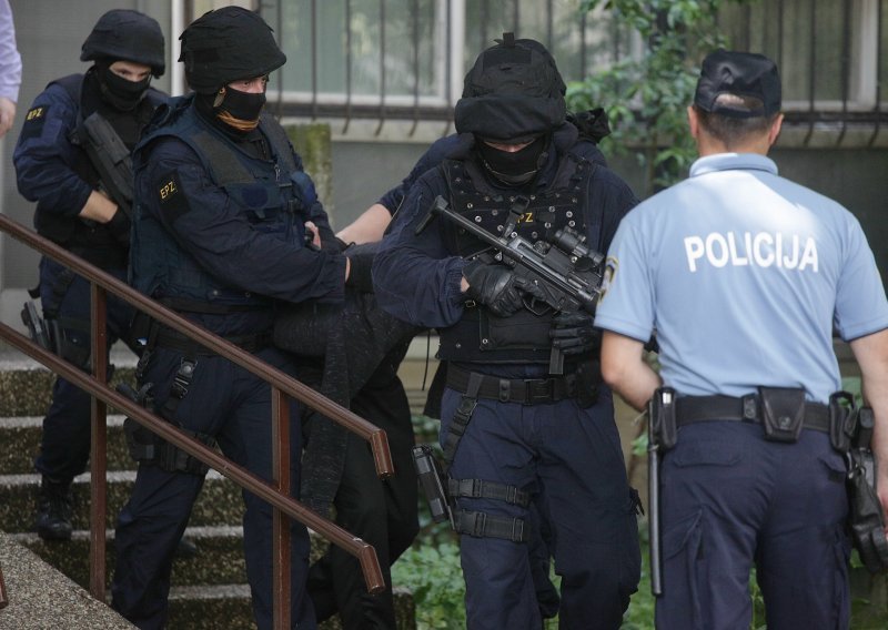 Velika akcija Uskoka: Uhićena 23 člana dviju bandi, među kojima su i policajci, koji su radili s mafijašima iz Srbije i Crne Gore