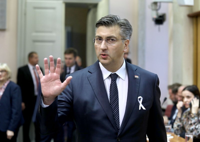 Plenković otkrio zašto ne želi podići koeficijente prosvjetarima: Moramo se izvući iz iracionalnog u racionalno