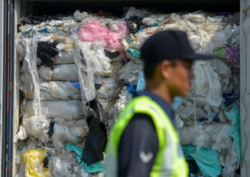 Ovdje završava svjetsko smeće: Uvoz plastičnog otpada skočio 171 posto, scenariji sve crnji