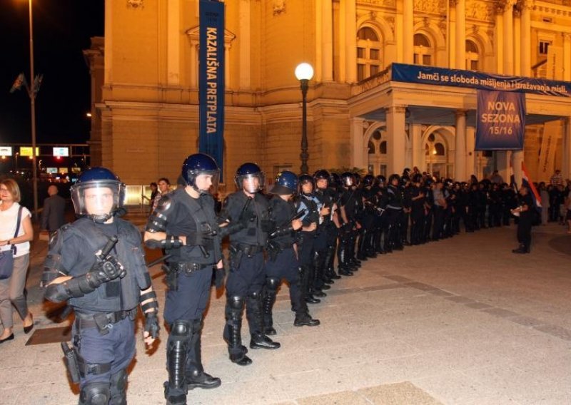 'Tužno da je policija sve češće u kazalištu, ali odlični su gledatelji'