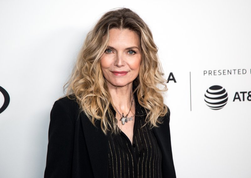 Michelle Pfeiffer pokazala kako izgleda bez šminke u šestom desetljeću života