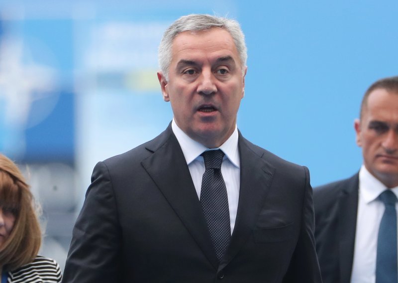 Đukanovićev ured nema informaciju da Vučić dolazi u Crnu Goru