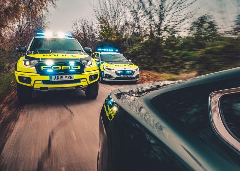 Britanska policija testira vozila za posebne namjene: Ford Ranger Raptor i Ford Focus ST karavan