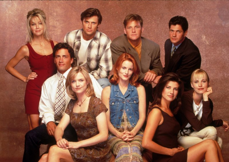 Nakon 'Beverly Hillsa' okupila se još jedna postava serije koja je žarila i palila 90-ih