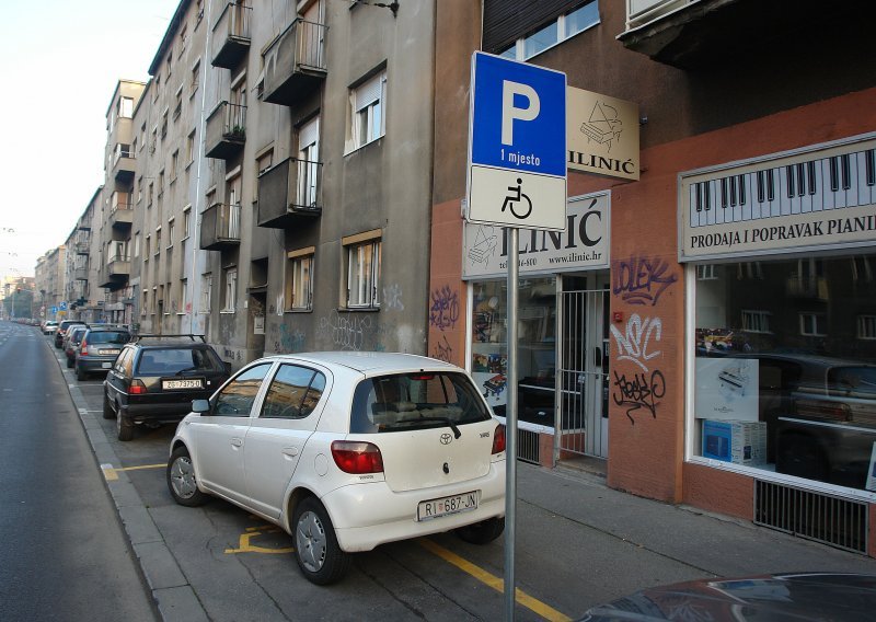 Karlovačka policija u akciji; stižu kazne za one koji se parkiraju na mjesta za osobe s invaliditetom
