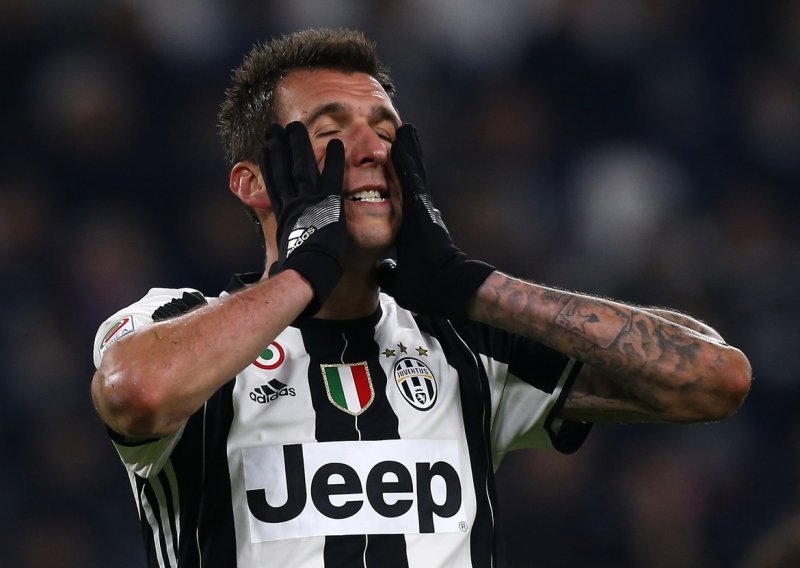 Nastavlja se agonija Marija Mandžukića; to što mu Juventus radi već je postalo bezobrazno