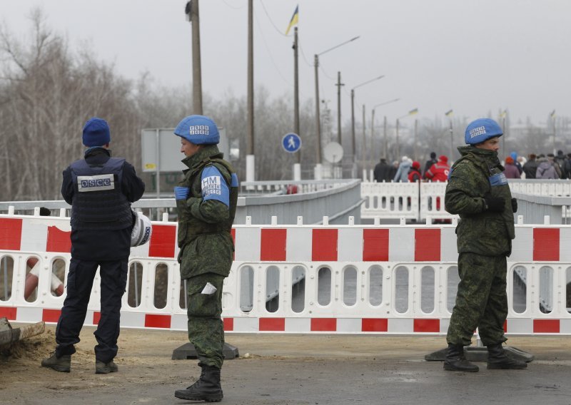 Ukrajina prijeti da će ograditi dio Donbasa ako se ne postigne sporazum s Rusijom