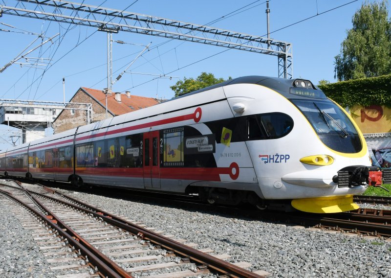 Uz pomoć EU fondova HŽ PP za milijardu kuna nabavlja 21 vlak