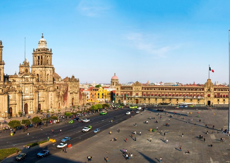 Četiri osobe poginule i dvije ranjene u pucnjavi u Meksičkoj nacionalnoj palači