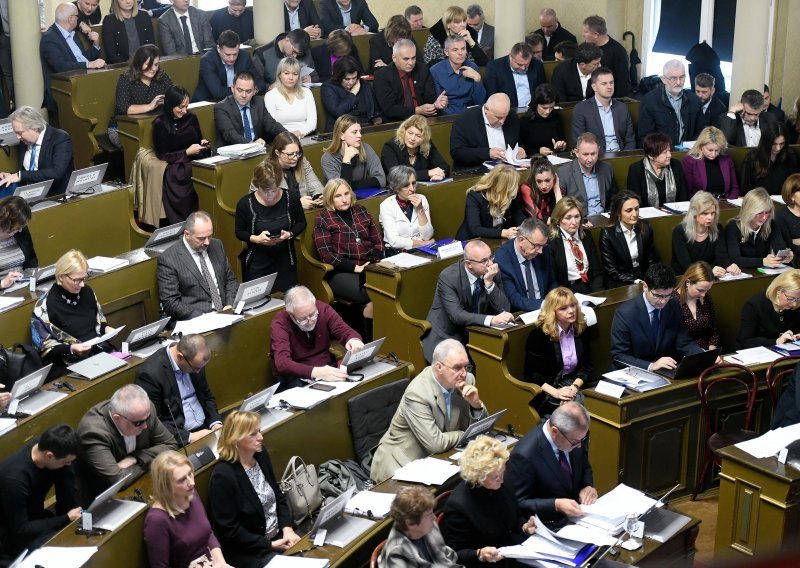 Prihvaćen rebalans zagrebačkog proračuna, oporba smatra da građani izdvajaju sve više, a dobivaju sve manje