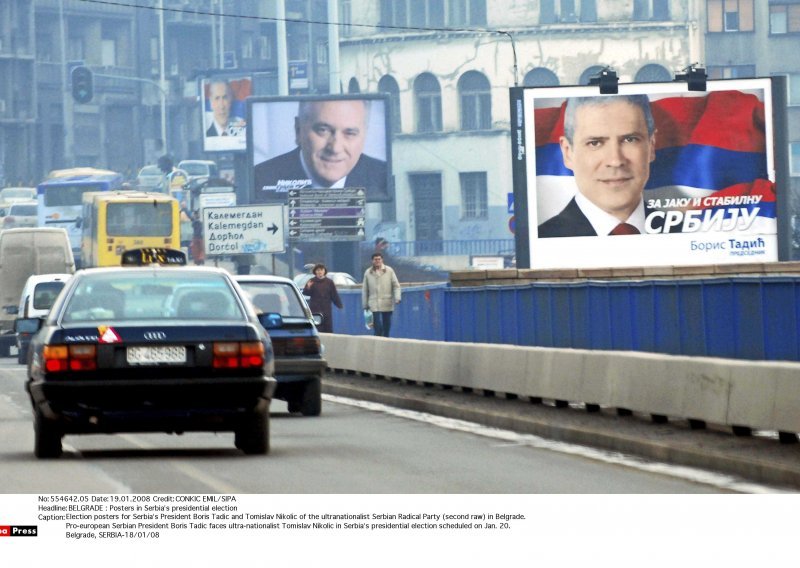 Mrtva utrka Tadića i Nikolića