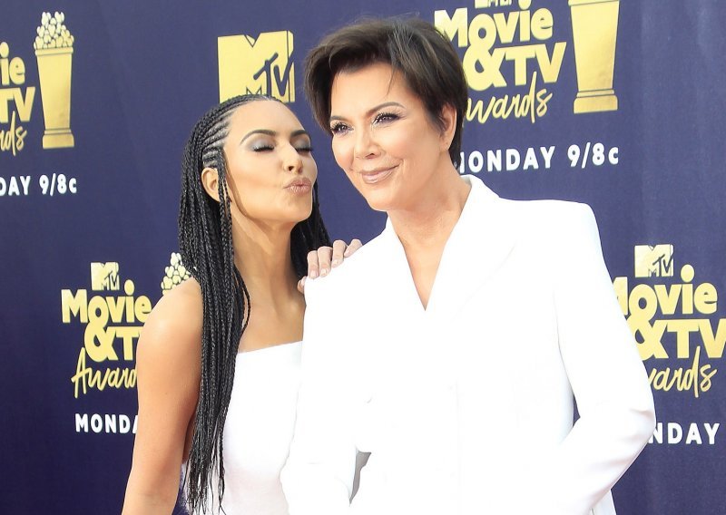 Kris Jenner odlučila najdražima pokloniti botoks tretmane: 'Tko ne voli botoks? Za mene je on odličan'