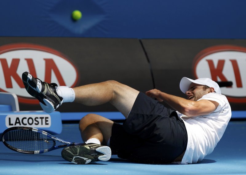 Pogledajte Roddickov teniski potez života