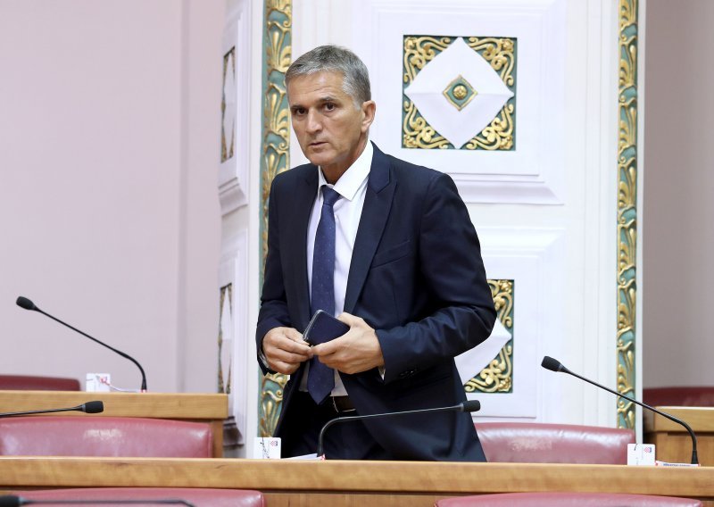 Marić (HDZ): Maras je opterećen Bandićem, a ne cijenama