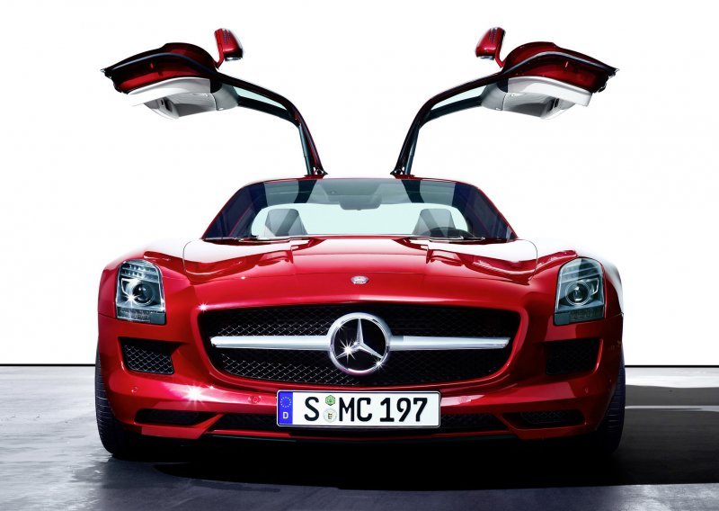 Gotovo je s Mercedesom SLS AMG