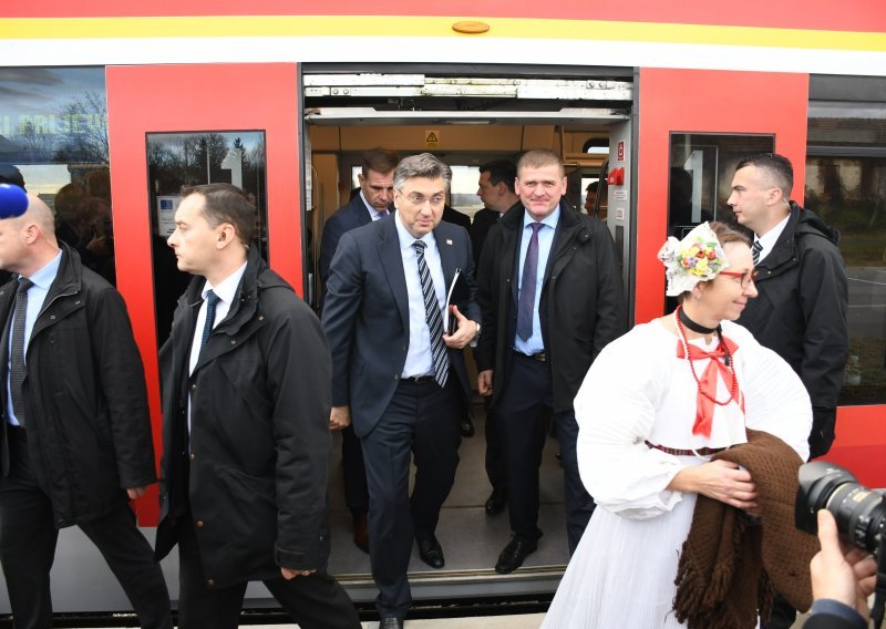 Nakon 52 godine novi kilometri željezničke pruge: Od Bjelovara do Zagreba za sat vremena