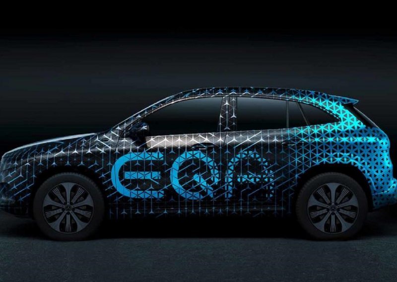 Mercedes je objavio prvu sliku modela EQA: Električni crossover biti će predstavljen 2020.