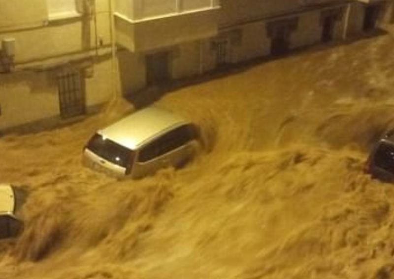 Poplave i bujice potpile sjever Španjolske; otkazani vlakovi; nestalo je i nekoliko ljudi