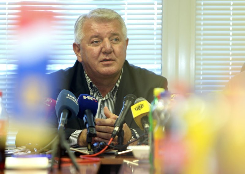Hvidra podržava Grabar-Kitarović