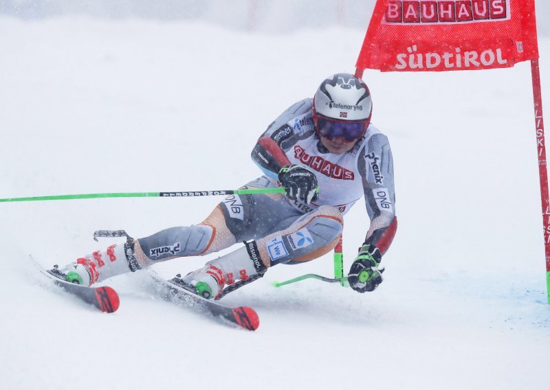 Kristoffersenu trijumf u Alta Badiji, a naš Zubčić usprkos incidentu u cilju deseti...