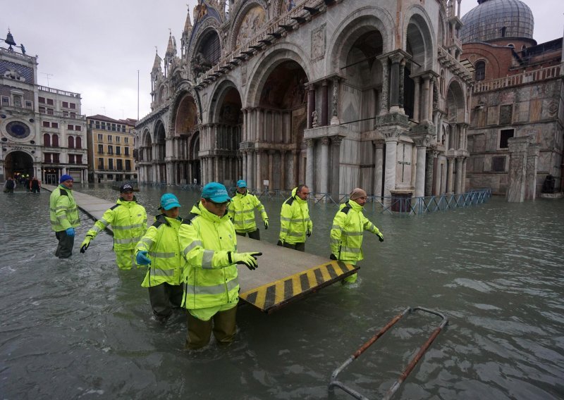 Veneciji prijeti nova poplava, nevrijeme se nastavlja u većem dijelu Italije
