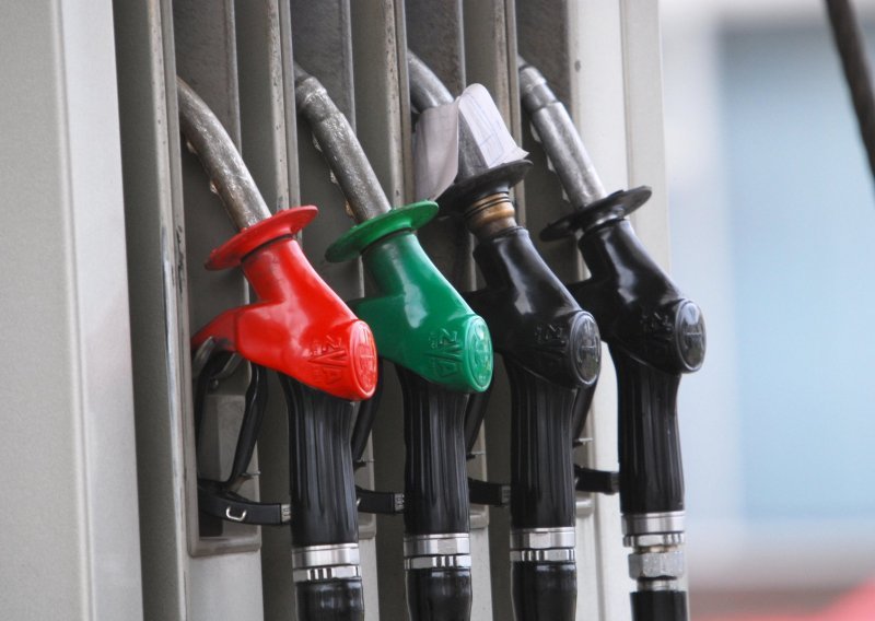 Loše vijesti za vozače: Poskupljuju dizel i benzin