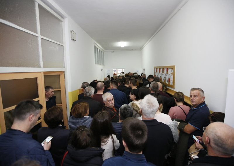 Hrvatski državljani u BiH pozvani da se registriraju za drugi krug izbora
