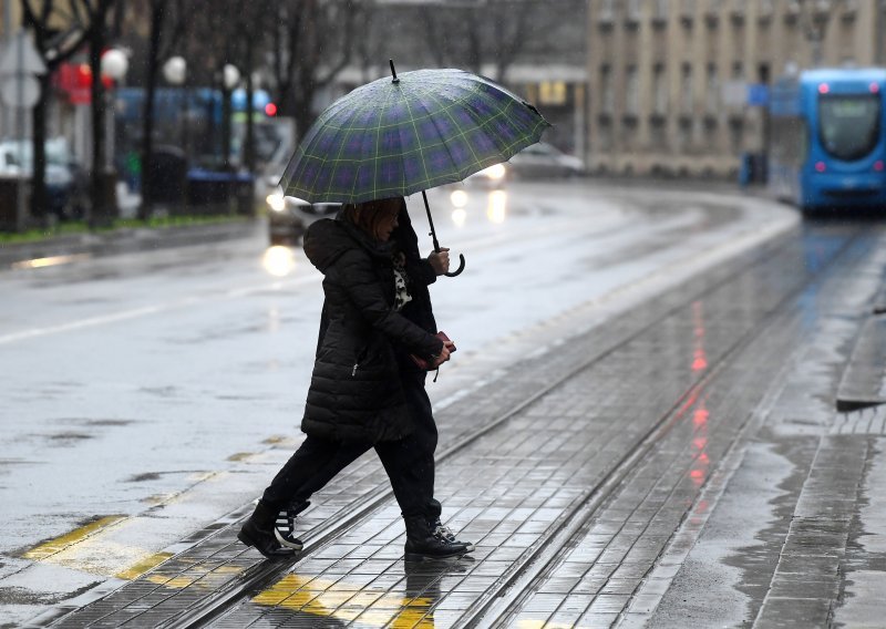 Ništa od bijelog Božića, no blagdani ipak donose hladnije vrijeme