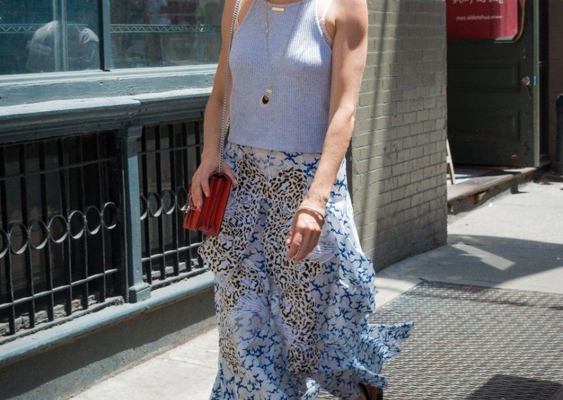 Još jedan odličan outfit Sienne Miller