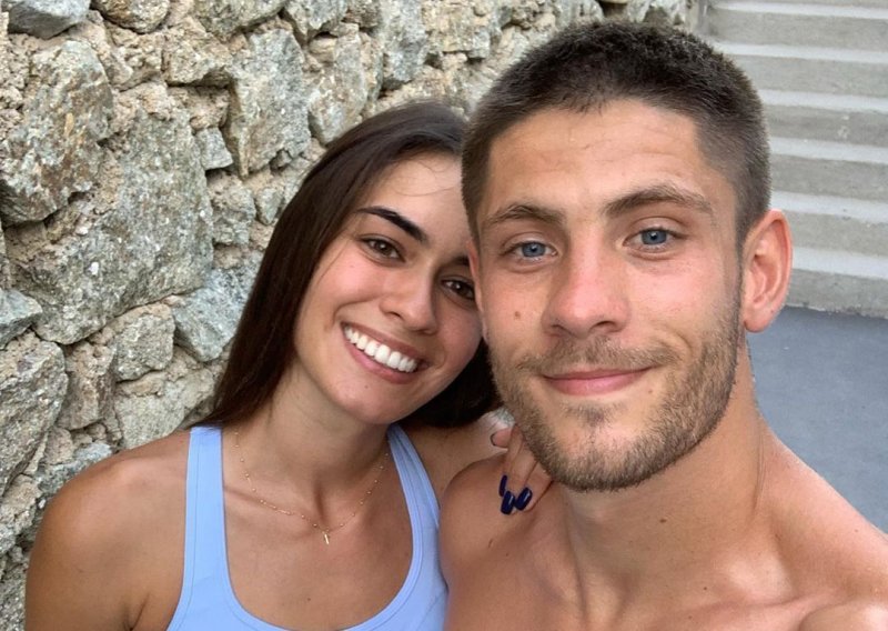 Andrej Kramarić i njegova djevojka užarili internet vrućom fotografijom iz toplijih krajeva