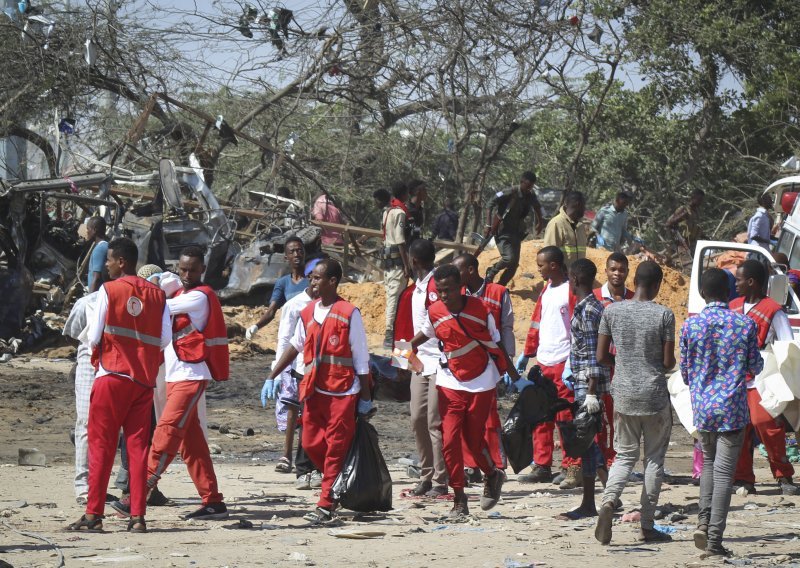 SAD u zračnim napadima na Somaliju ubio četiri islamista Al-Šababa