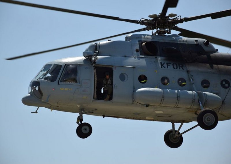 Tijekom vikenda vojnim helikopterima prevezeno šest pacijenata