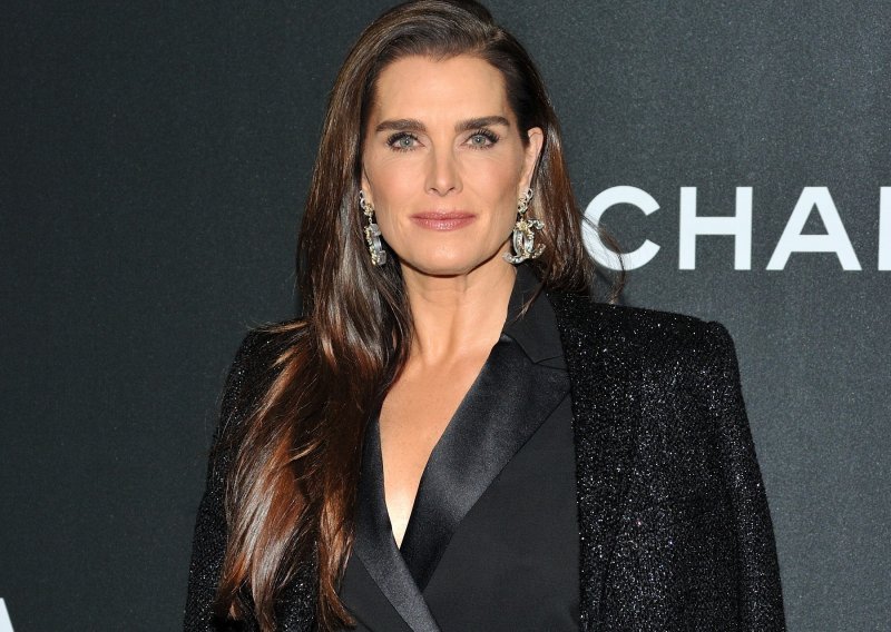 Brooke Shields u sićušnom bikiniju podsjeća na kultni film iz osamdesetih