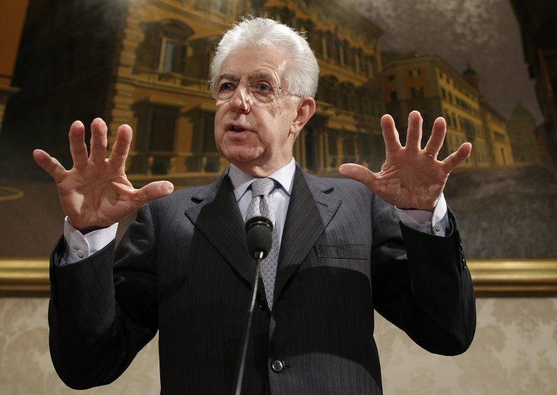 Monti napao Berlusconija oko etičkih vrijednosti