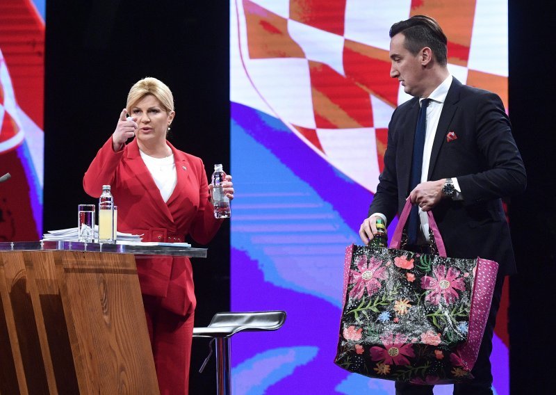 Tajna šarene torbe o kojoj priča cijela Hrvatska: Iz nje je Kolindin savjetnik vadio izotonični napitak, a evo gdje ju je nabavio